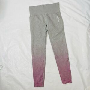 Gymshark XS READ Adapt Gray Pink Hombre Leggings